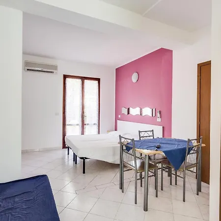 Residence Blu Marlin Natural Beach Lido Adriano Exterior photo