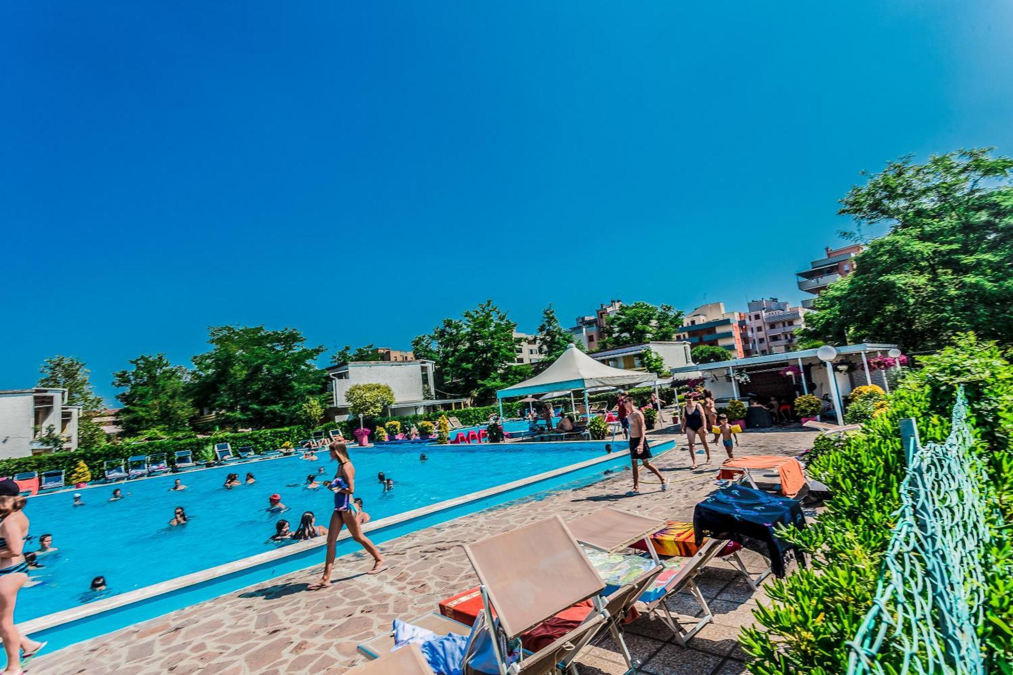 Blu Marlin A Schiera 2* Lido Adriano